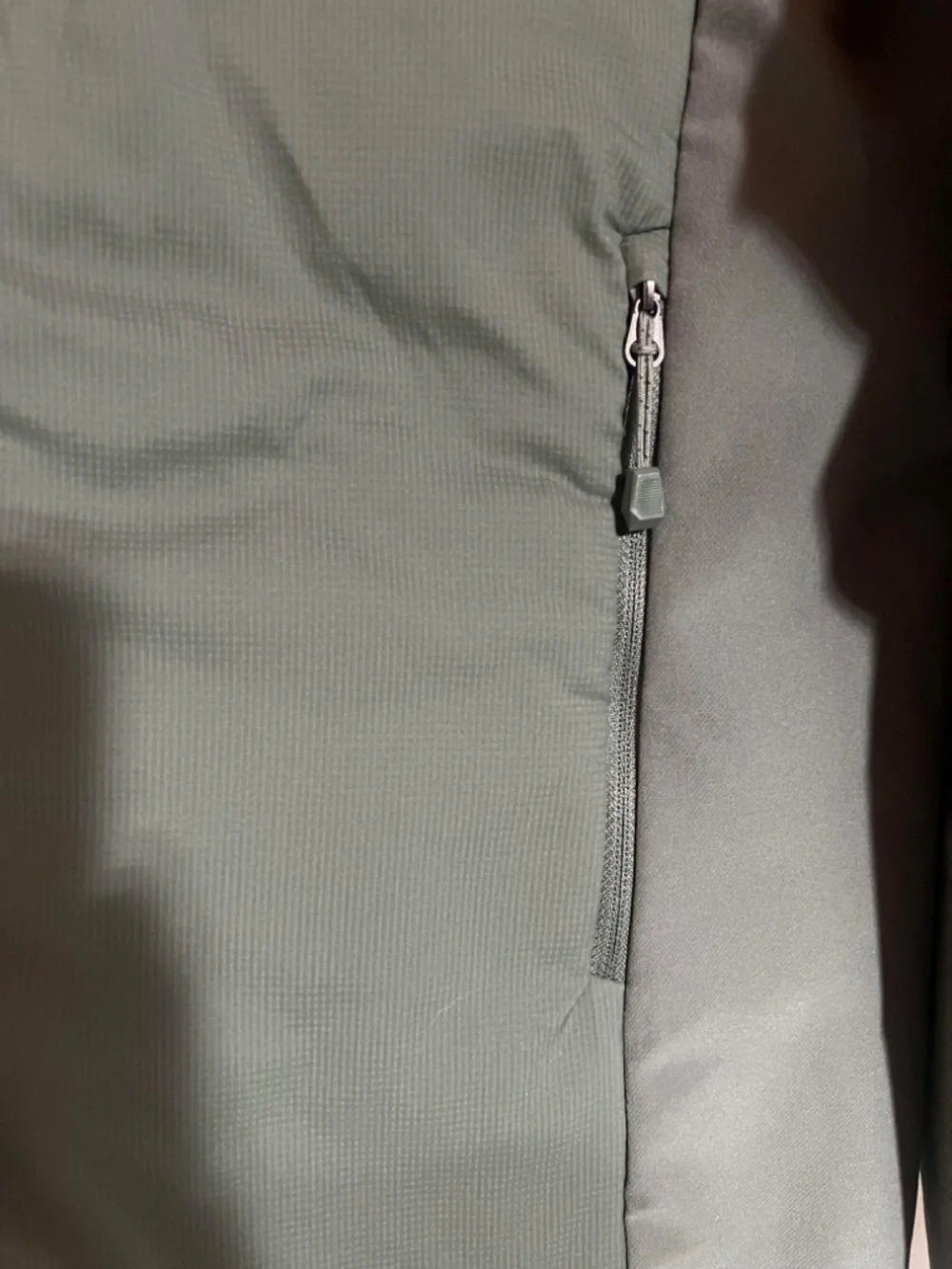 Eddie Bauer First Ascent Astro Air Hooded Jacket- Spruce, Size Small